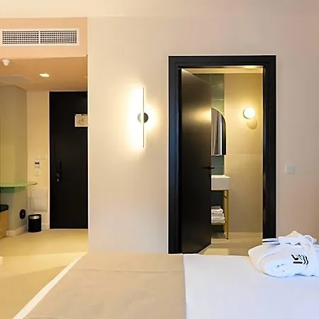 M31boutique * Mellieħa